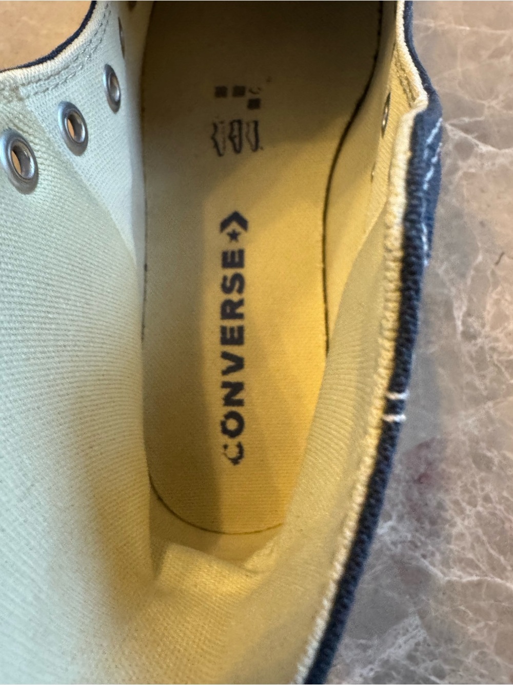 Converse All Star High Top 6.5 - Picture 6 of 9